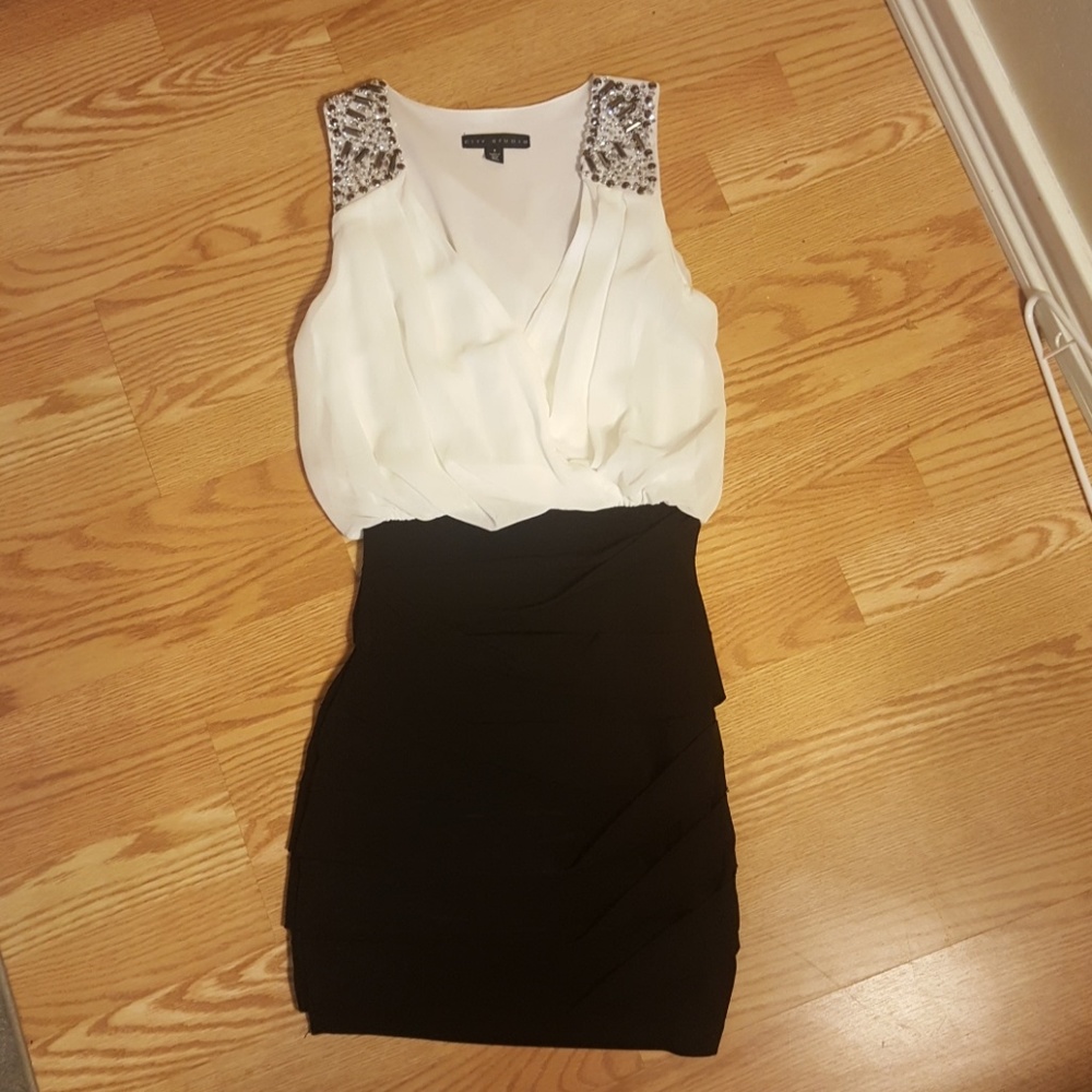 Mini dress